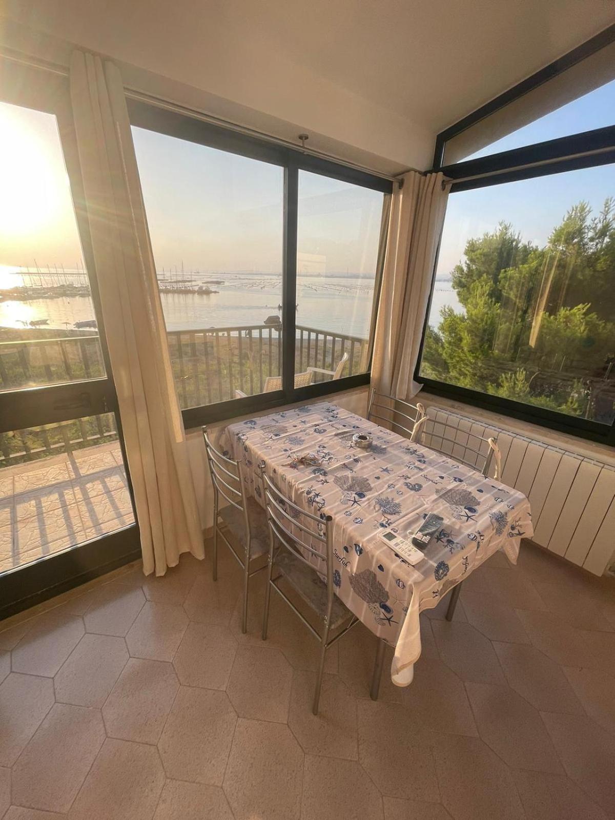 Besanvito - Sea Apartments Taranto Exterior foto